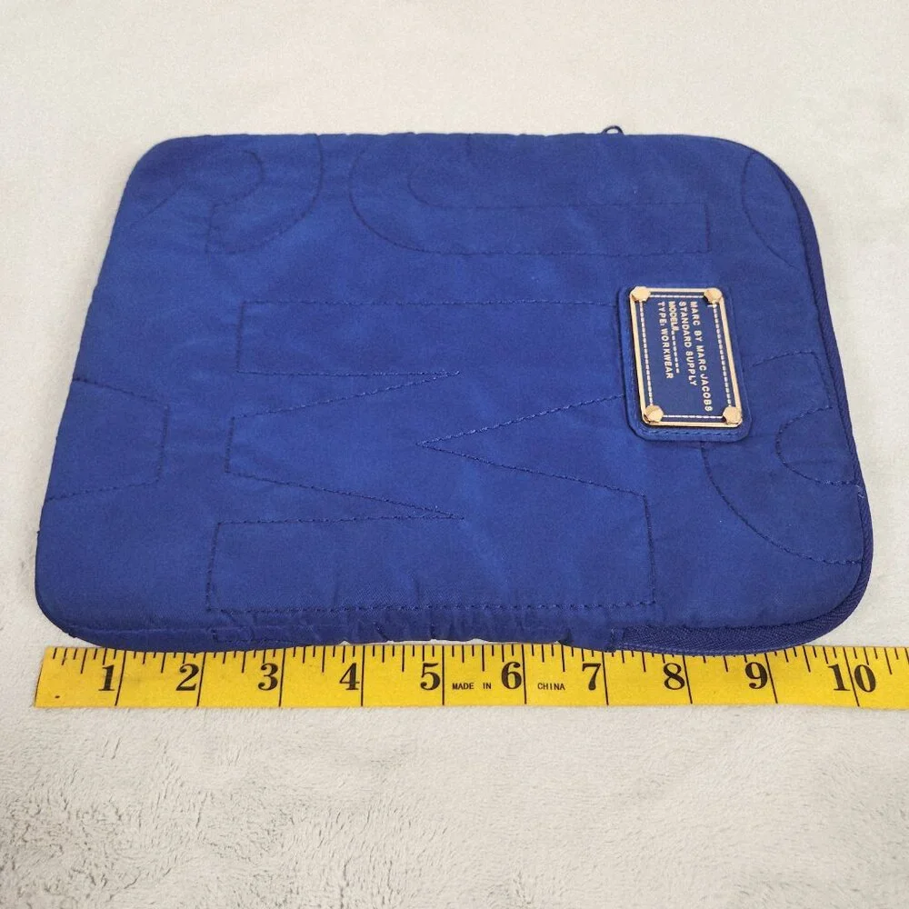 Marc By Marc Jacobs Case Bag Blue Fits 9 inch Tablet Metal Logo Zipper Padded